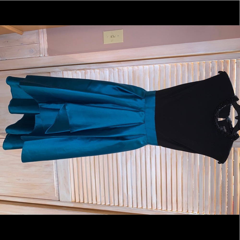 Black/blue vintage looking high low dress